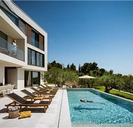 6 Bedroom Villa with Heated Infinity Pool and Sea Views in Orašac, Dubrovnik Riviera, sleeps 10-12